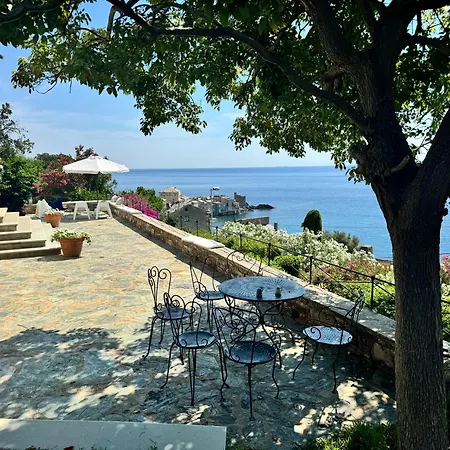 Propriete De Prestige Avec Piscine Et Vue Mer, Erbalunga Cap Corse Brando