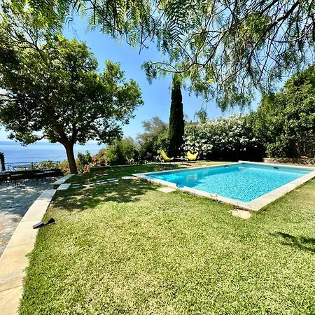 Propriete De Prestige Avec Piscine Et Vue Mer, Erbalunga Cap Corse * Brando